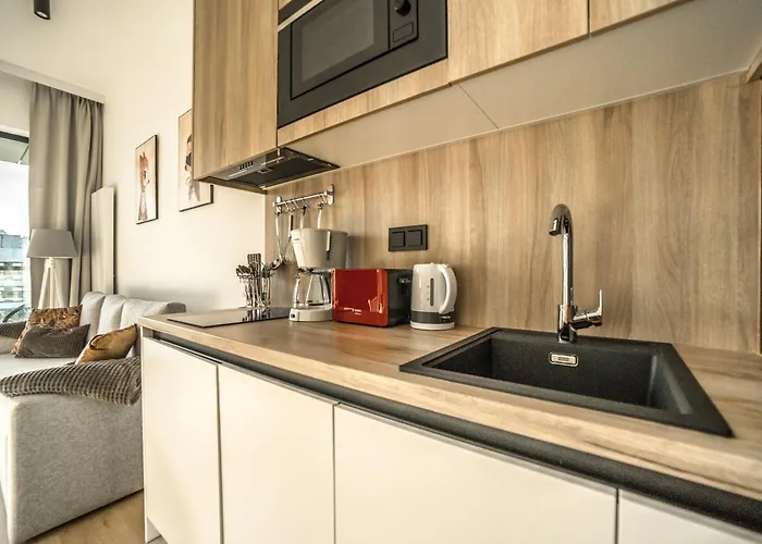 Premium Shellter - Day *