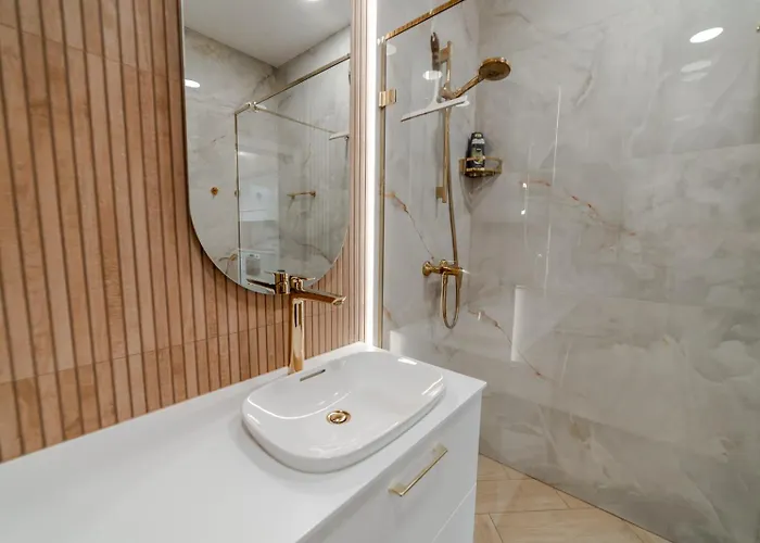 Premium Shellter - Day Apartmán