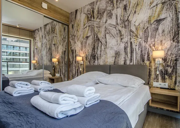 Premium Shellter - Day *